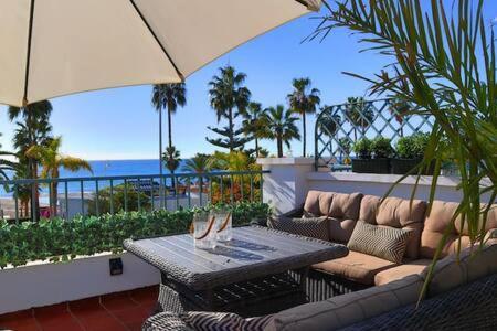 Apartamento En Primera Linea De Playa Нерха Экстерьер фото
