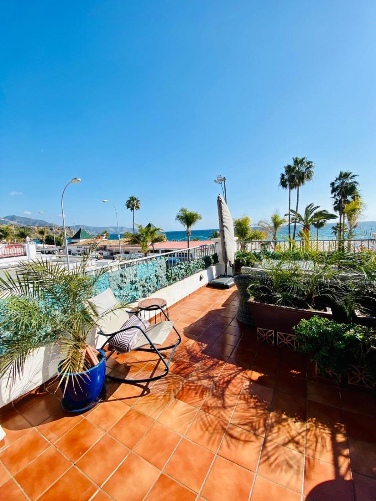 Apartamento En Primera Linea De Playa Нерха Экстерьер фото
