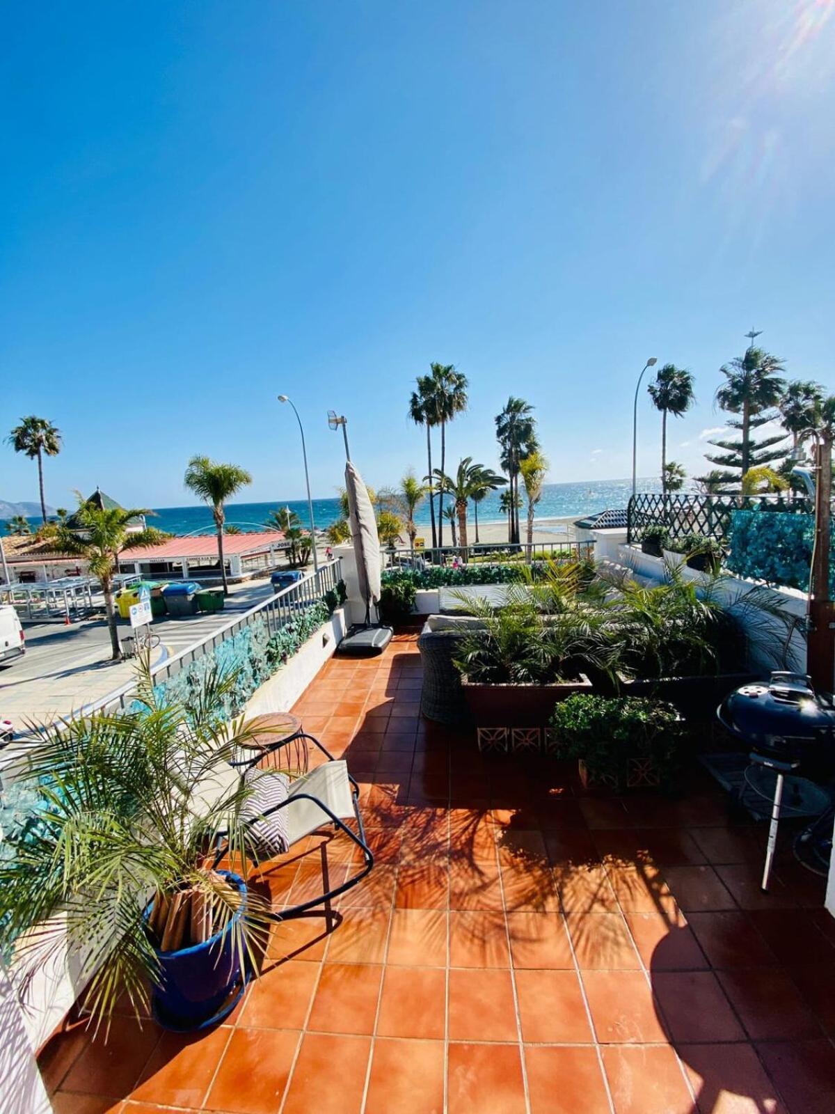 Apartamento En Primera Linea De Playa Нерха Экстерьер фото
